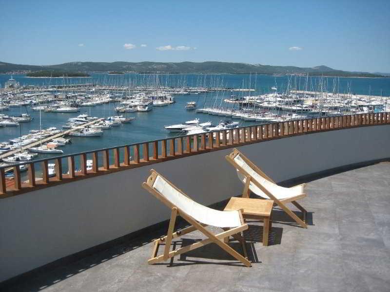 Hotel In Biograd Na Moru Exterior photo