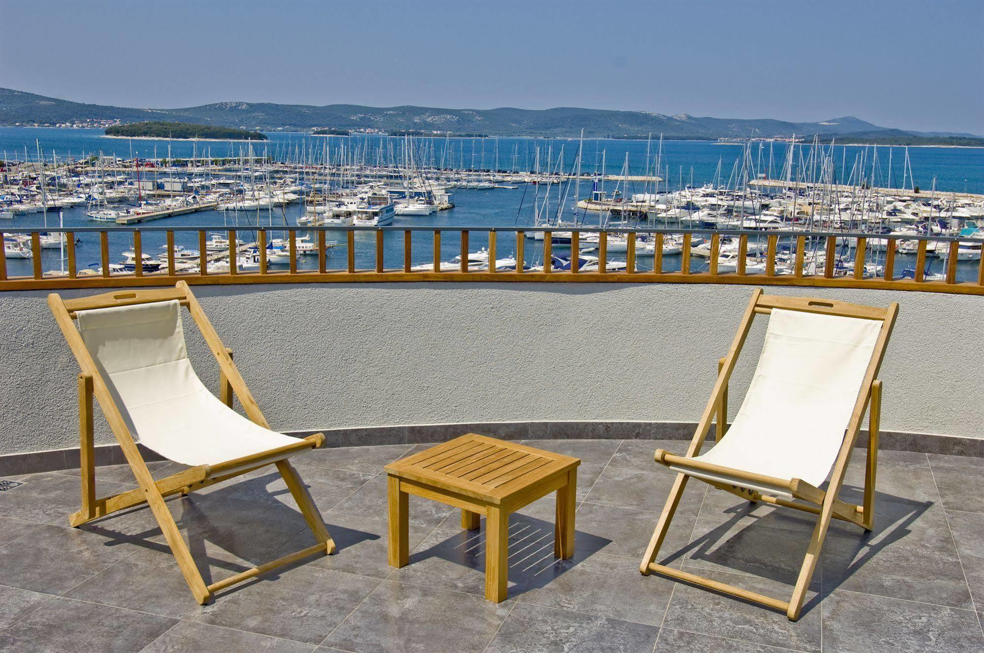 Hotel In Biograd Na Moru Exterior photo