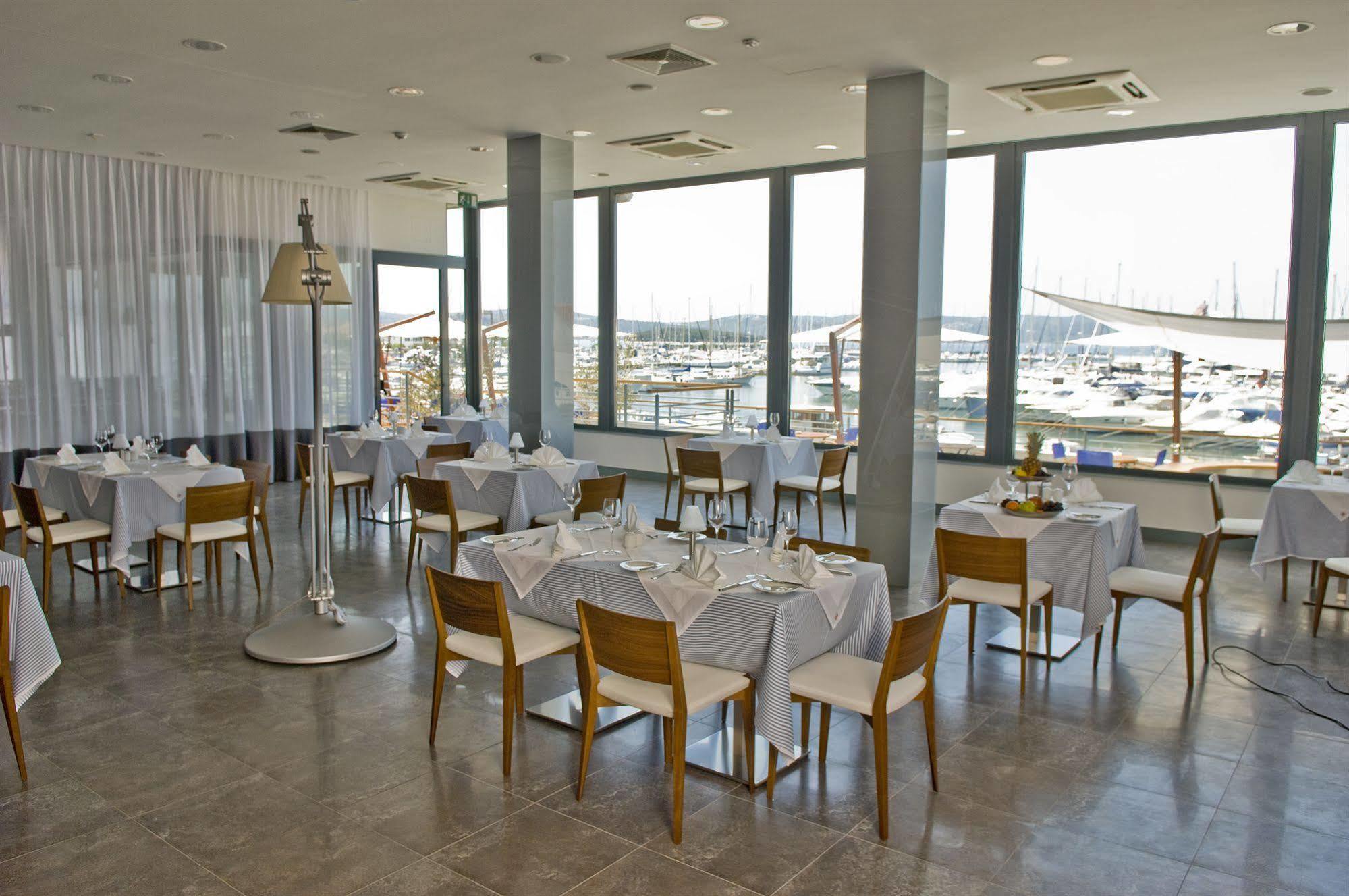 Hotel In Biograd Na Moru Exterior photo
